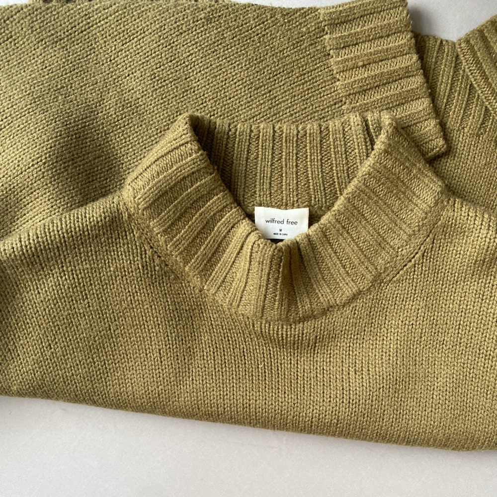 Aritzia cashmere sweater!
